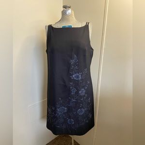CDC Black Sleeveless Dress w/Grey Embellished Floral Pattern Women’s 14 Petite